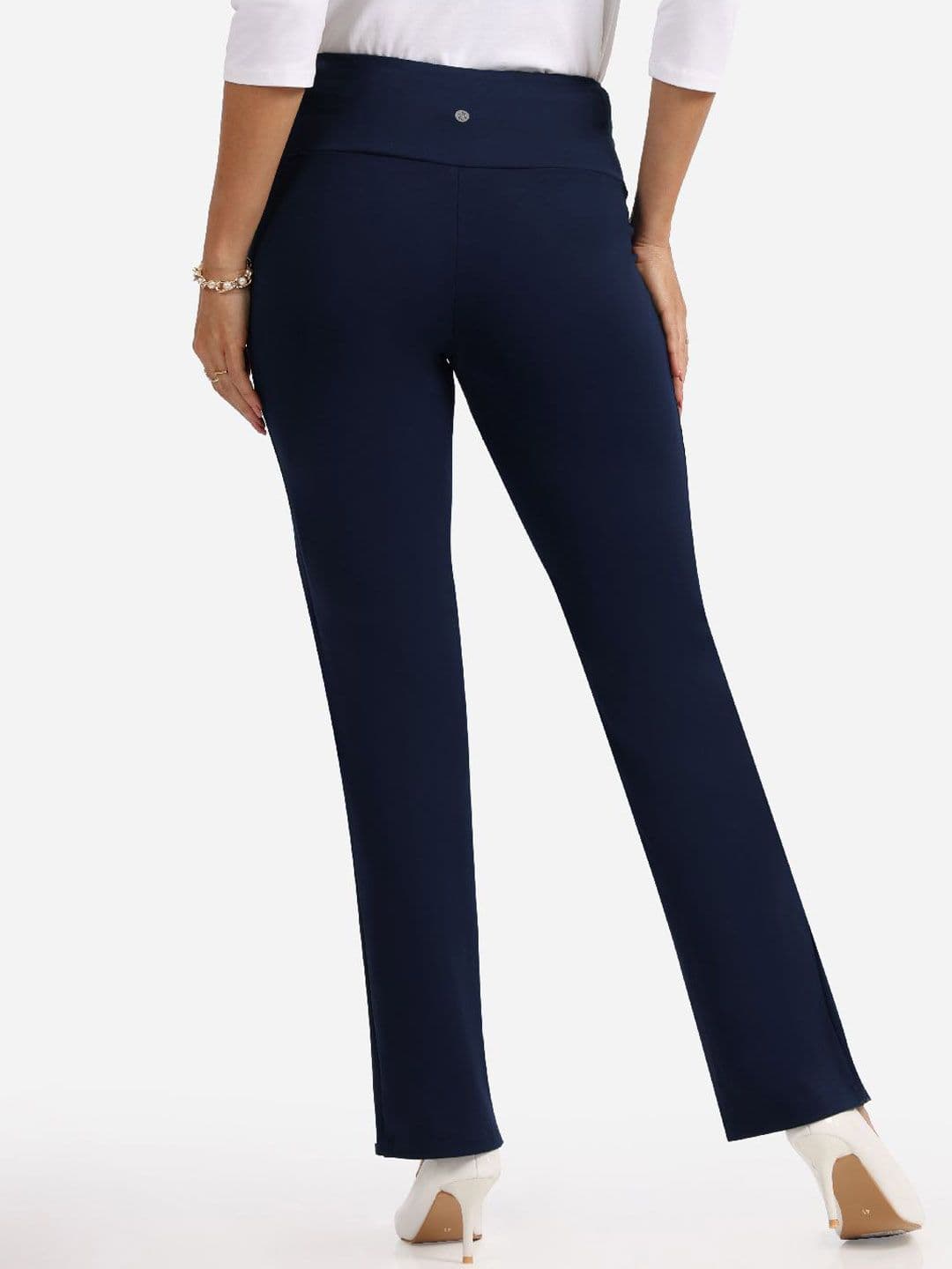 Blissclub Women The Ultimate Straight Pants Lite with invisible pocket — view 2