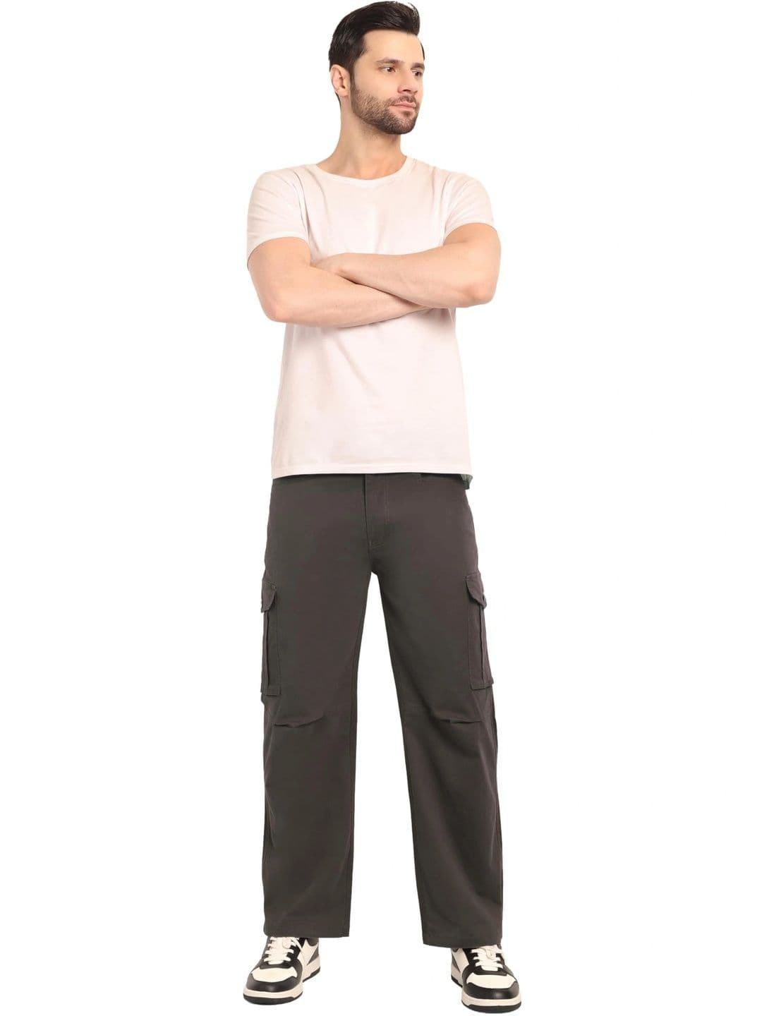 Neulknot Men Straight Fit Cargos Trousers — view 2