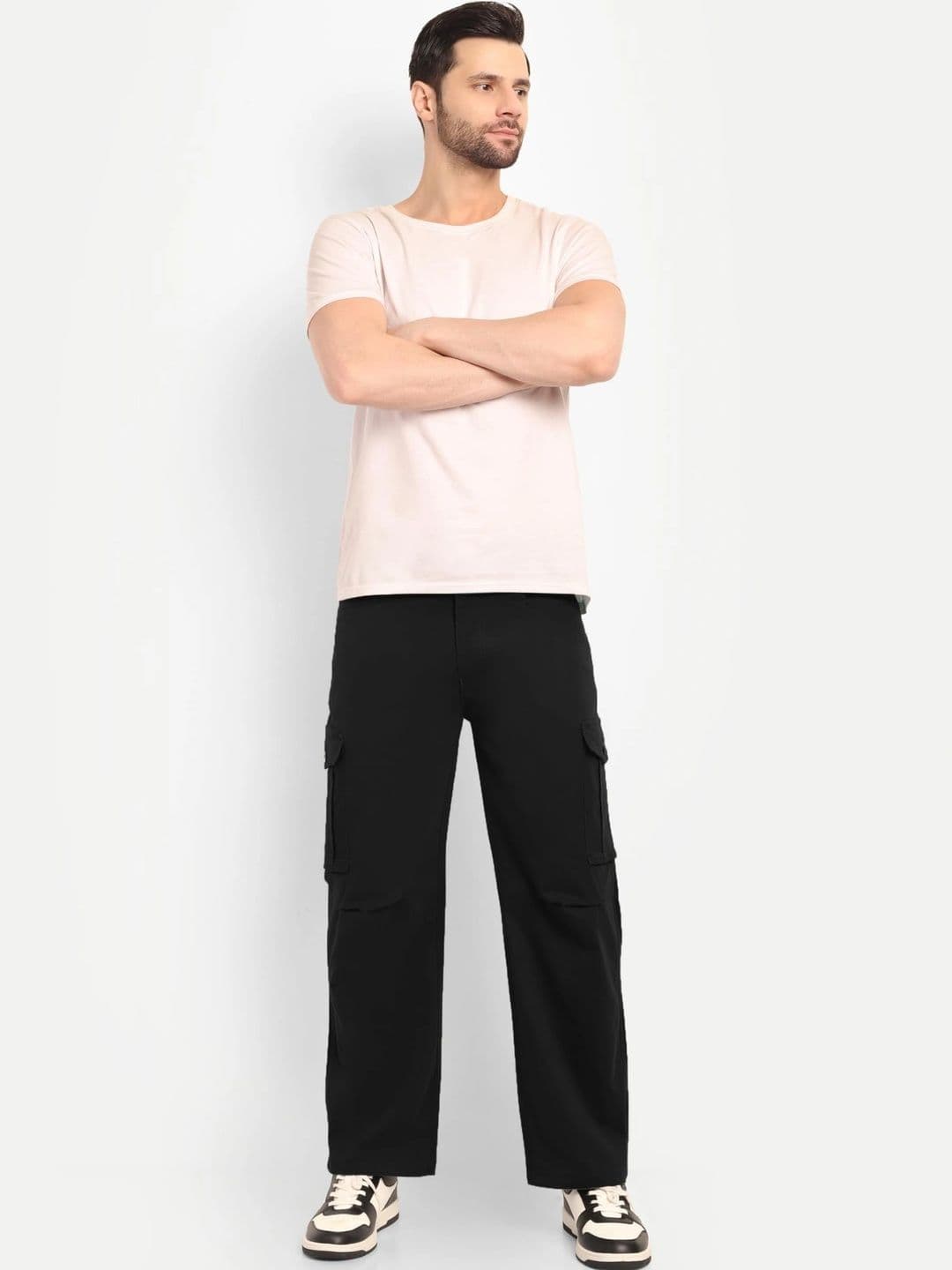 Neulknot Men Straight Fit Cargos Trousers — view 2