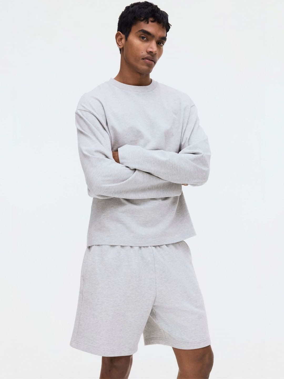 H&M Regular Fit Sweatshorts — view 3