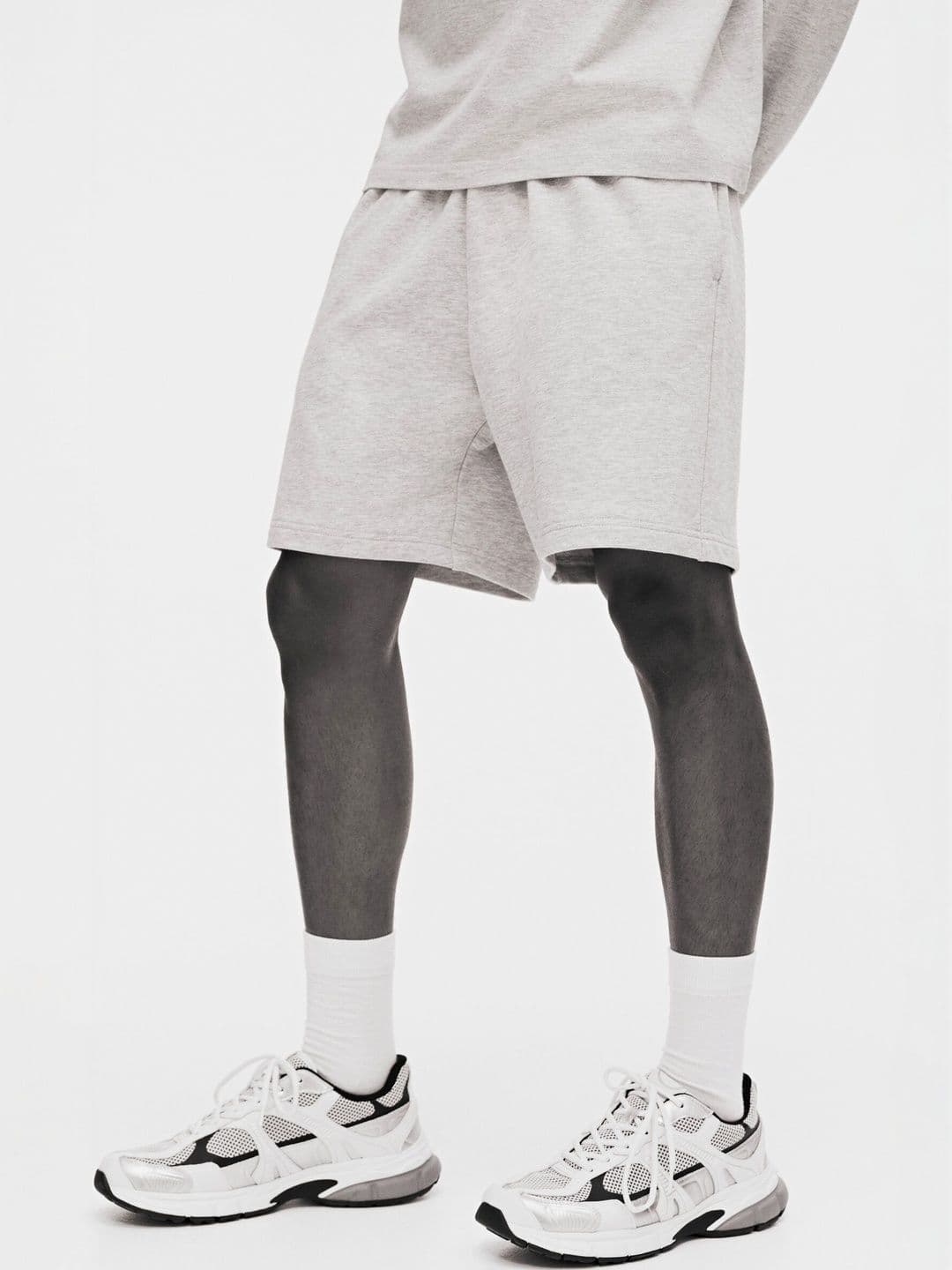 H&M Regular Fit Sweatshorts — view 2